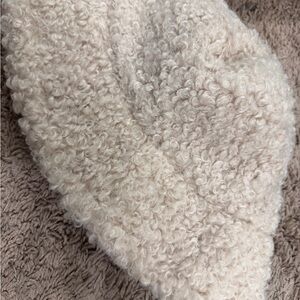 Fashion Nova Cream Faux Shearling Beret